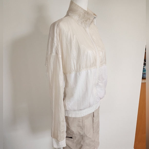 ALALA lightweight jacket windbreaker running jacket luxury like Lululemon - Picture 2 of 15